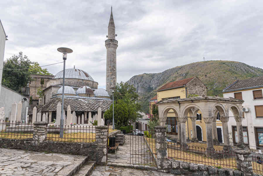 Bosnia y Herzegovina - Mostar 27 - mezquita de Nesuh-Aga Vucjakovic